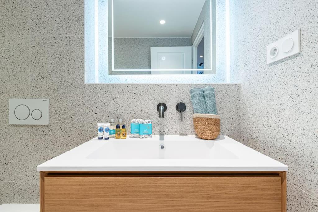 Herold 60 - Cosy Apartment Suite W Ac Downtown Ніцца Екстер'єр фото